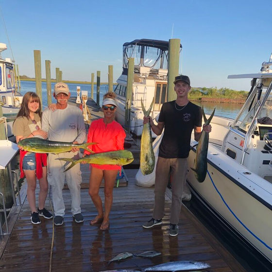 Offshore fishing aboard the 31' Pursuit